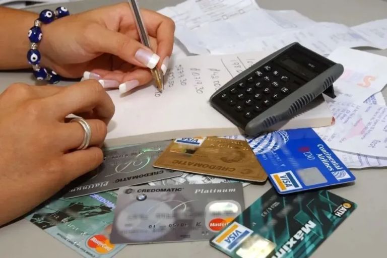 La mora en las familias sigue en alza, se triplicó en un año y quedó al borde del 13%
